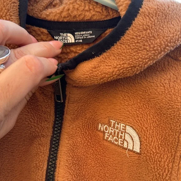 Toddler’s North Face Fleece Hoodie - Picture 3 of 8